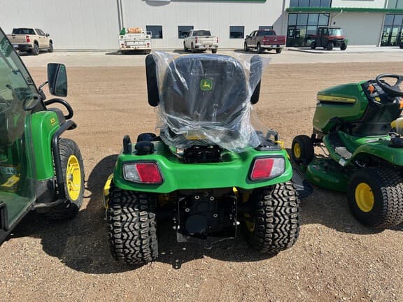 Image of John Deere X739 equipment image 2