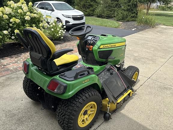 Image of John Deere X739 Primary image