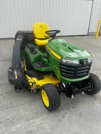 2021 John Deere X739 Equipment Image0