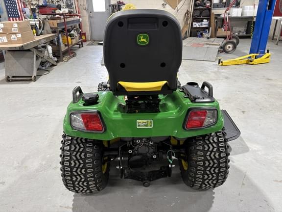 Image of John Deere X739 equipment image 4