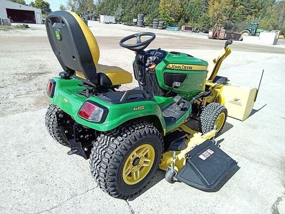 Image of John Deere X739 equipment image 4