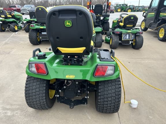 Image of John Deere X750 equipment image 4