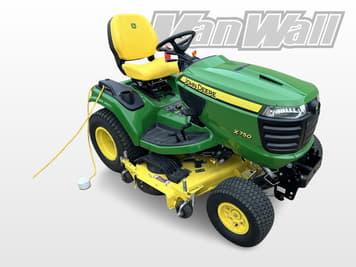 Main image John Deere X750