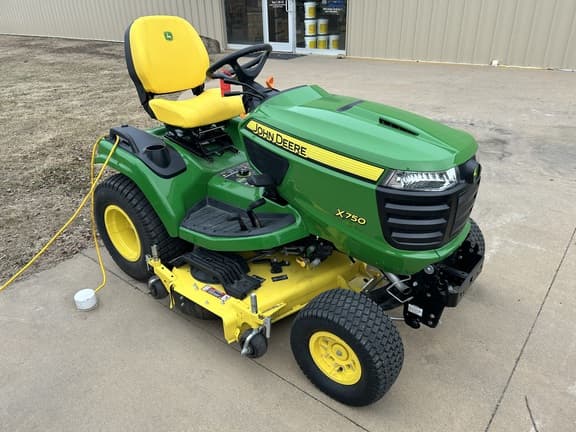 Image of John Deere X750 Primary image