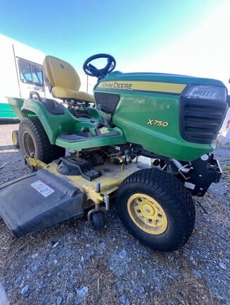 2021 John Deere X750 Equipment Image0