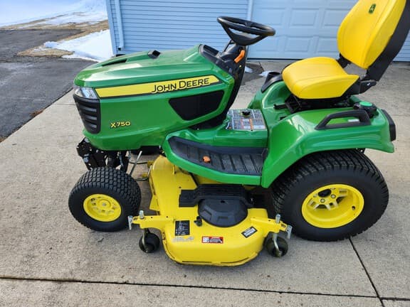 Image of John Deere X750 Primary image