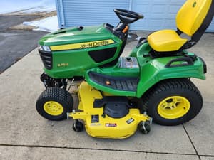 2021 John Deere X750 Image