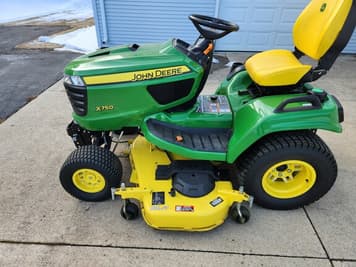 Main image John Deere X750
