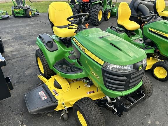 Image of John Deere X750 Primary image