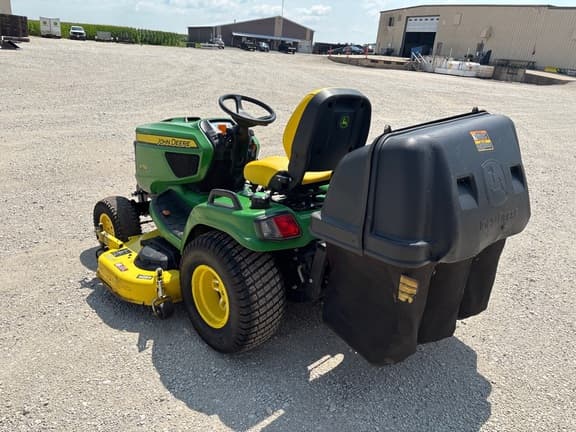 Image of John Deere X750 equipment image 2