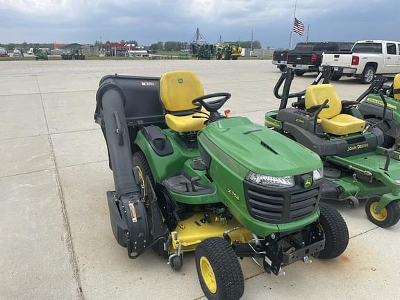 Image of John Deere X754 equipment image 2