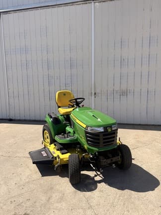 Image of John Deere X754 equipment image 3