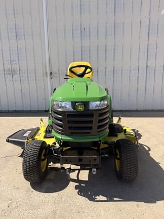 Image of John Deere X754 equipment image 1
