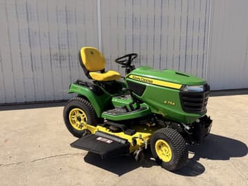 Main image John Deere X754