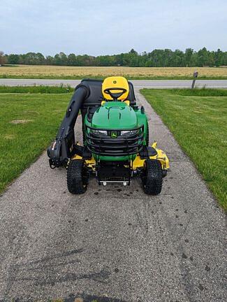 Image of John Deere X758 equipment image 4