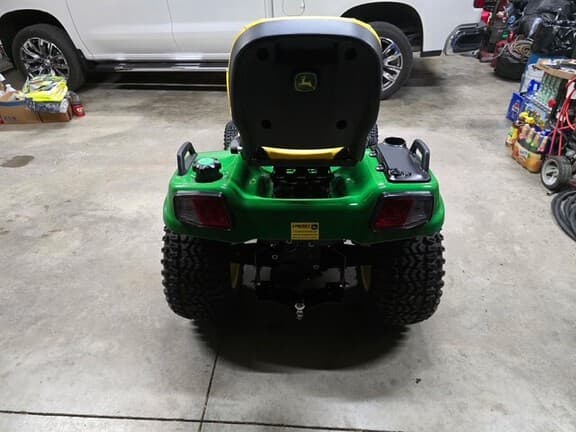Image of John Deere X758 equipment image 1