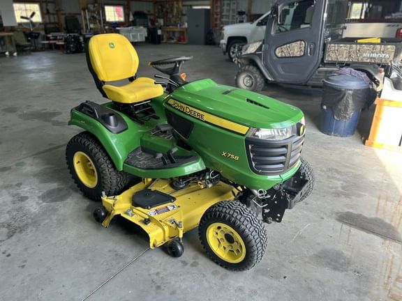 2021 John Deere X758 Equipment Image0