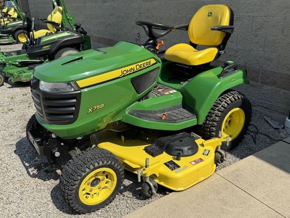 Main image John Deere X758