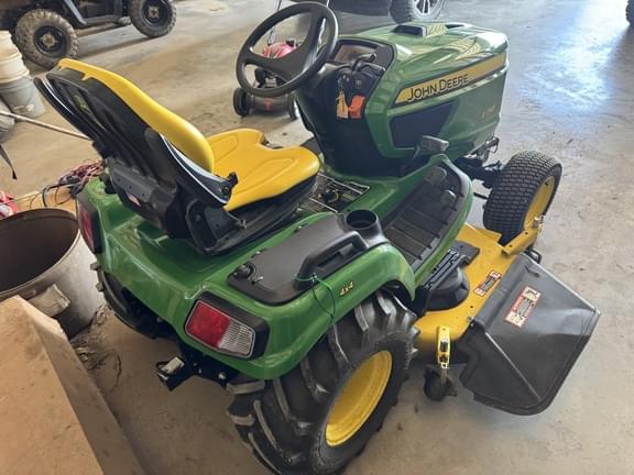 Image of John Deere X758 equipment image 3