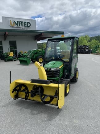 Image of John Deere X758 equipment image 2