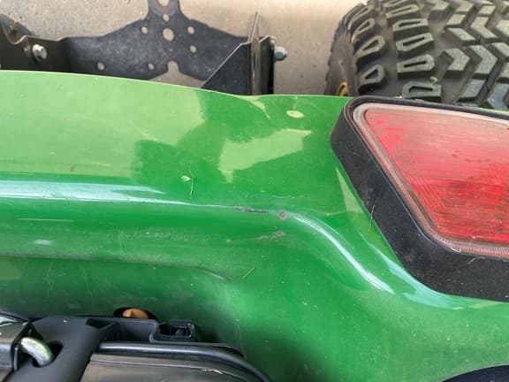 Image of John Deere X758 equipment image 3