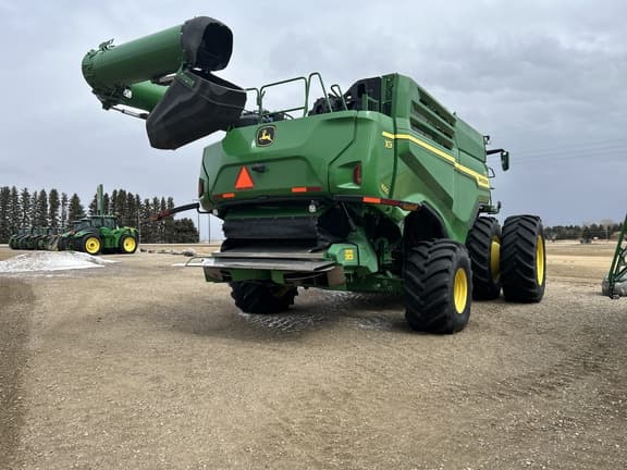 Image of John Deere X9 1000 equipment image 4