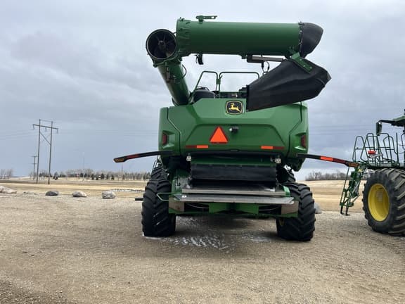 Image of John Deere X9 1000 equipment image 3