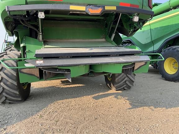 Image of John Deere X9 1000 equipment image 4