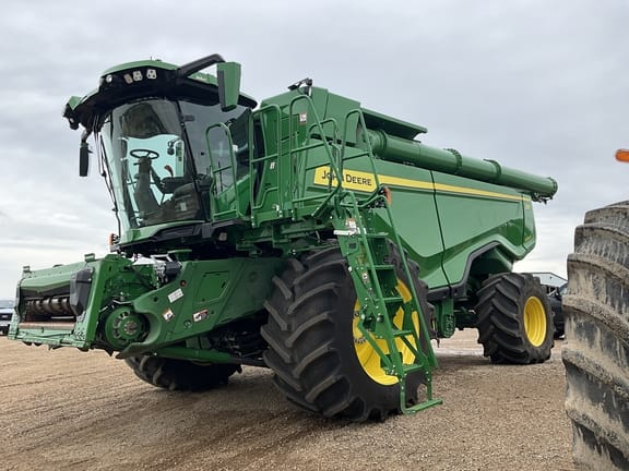 2021 John Deere X9 1000 Equipment Image0