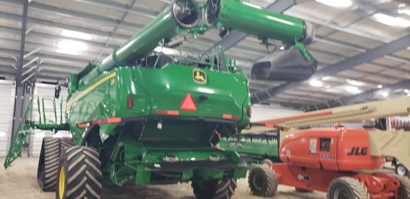 2021 John Deere X9 1000 Equipment Image0