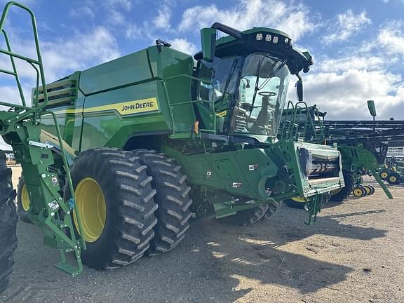 Image of John Deere X9 1000 equipment image 3
