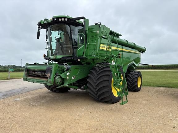 Image of John Deere X9 1000 Primary image
