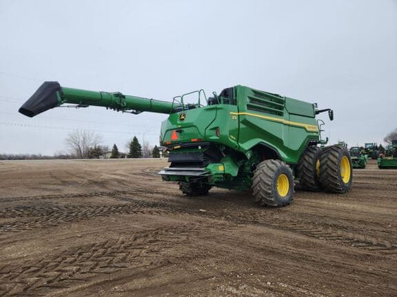 Image of John Deere X9 1000 equipment image 4