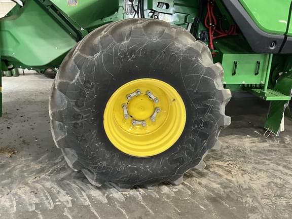 Image of John Deere X9 1100 equipment image 3