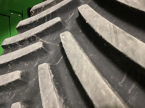 Image of John Deere X9 1100 equipment image 3