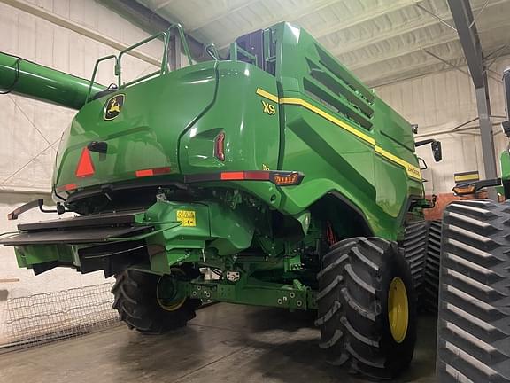 Image of John Deere X9 1100 equipment image 1