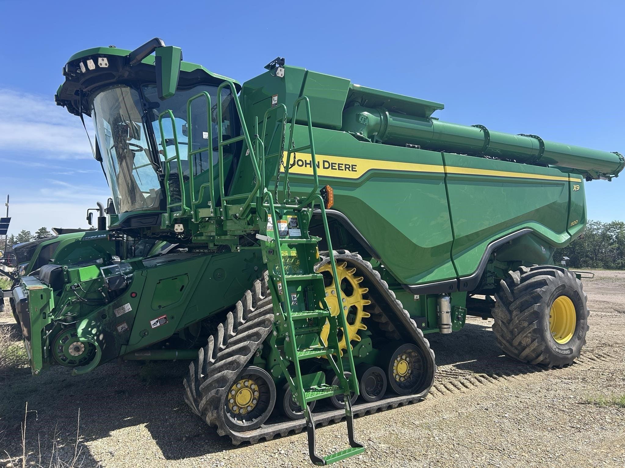 2021 John Deere X9 1100 Equipment Image0