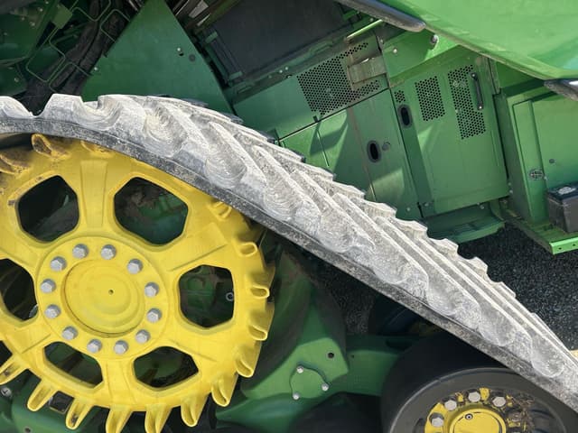 Image of John Deere X9 1100 equipment image 3