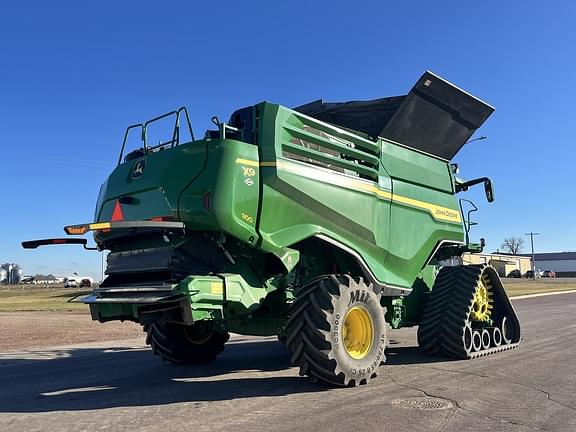 Image of John Deere X9 1100 equipment image 3