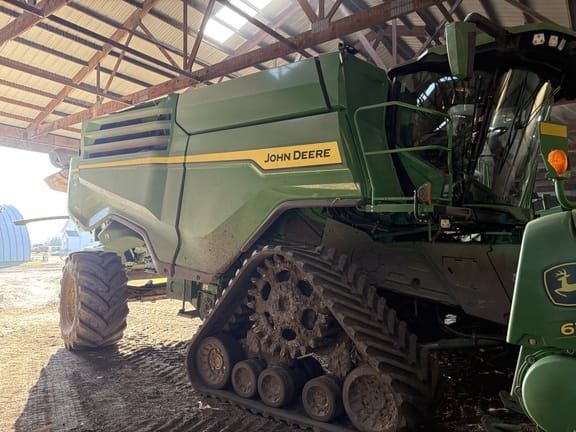 2021 John Deere X9 1100 Equipment Image0