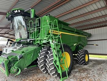 2021 John Deere X9 1100 Equipment Image0