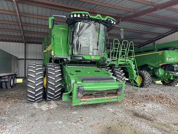 Image of John Deere X9 1100 equipment image 1