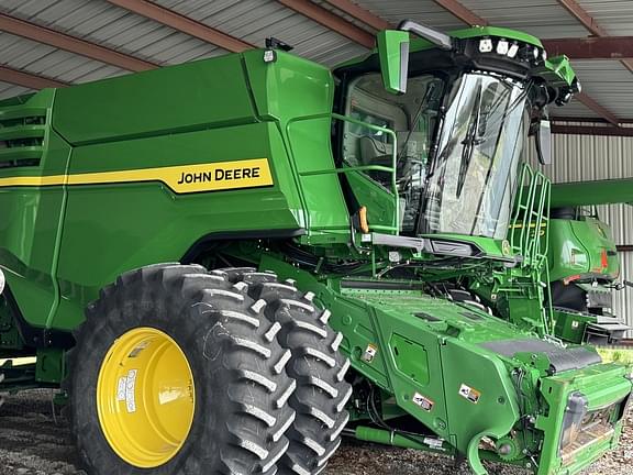 Image of John Deere X9 1100 equipment image 3