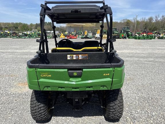 Image of John Deere XUV 560E equipment image 4