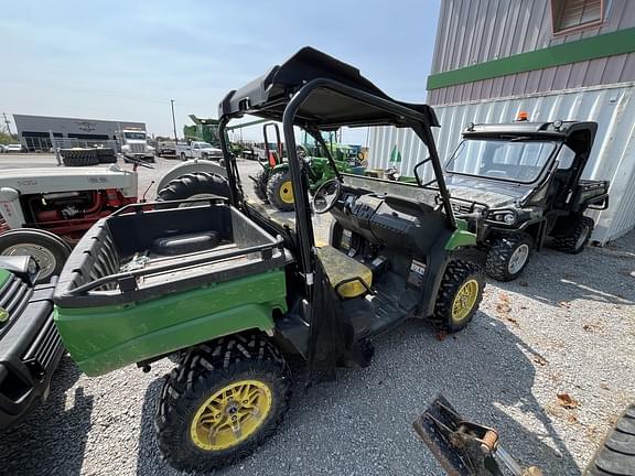 Image of John Deere XUV 560E equipment image 4