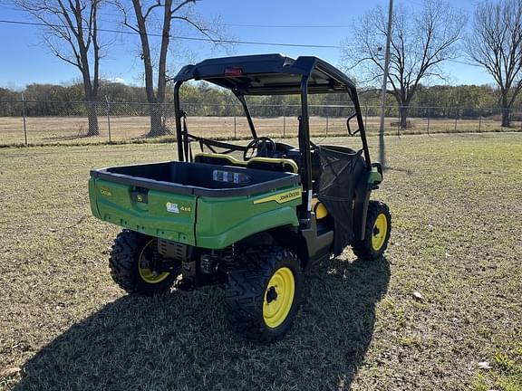 Image of John Deere XUV 560E equipment image 4