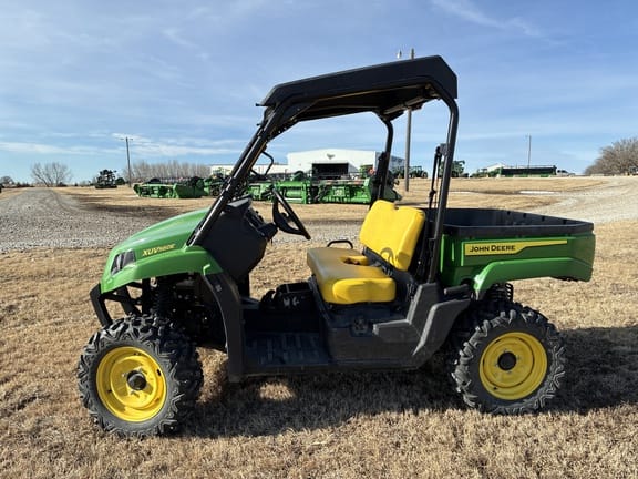 2021 John Deere XUV 560E Equipment Image0