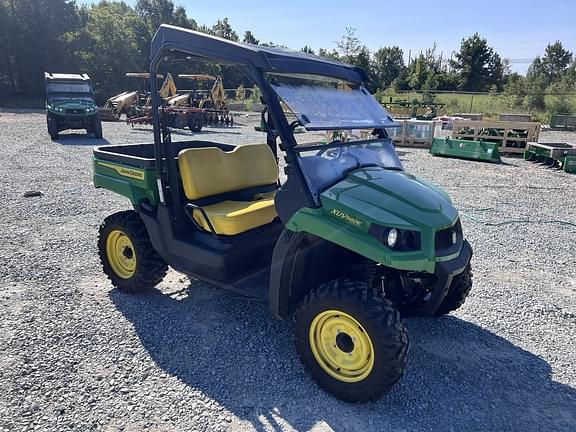 Image of John Deere XUV 560E equipment image 3