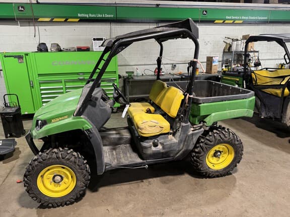 Image of John Deere XUV 560E Image 1