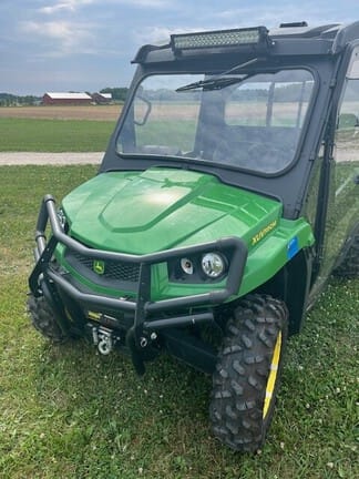 2021 John Deere XUV 590M Equipment Image0